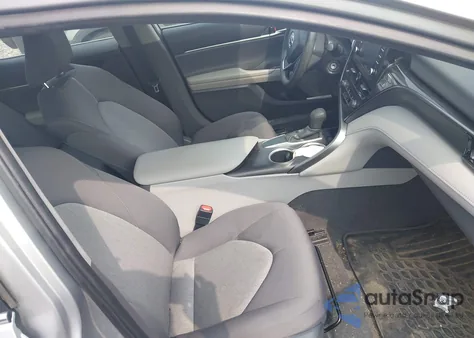 2021 Toyota Camry Le из США, поврежденный, VIN 4T1C11AK8MU517847